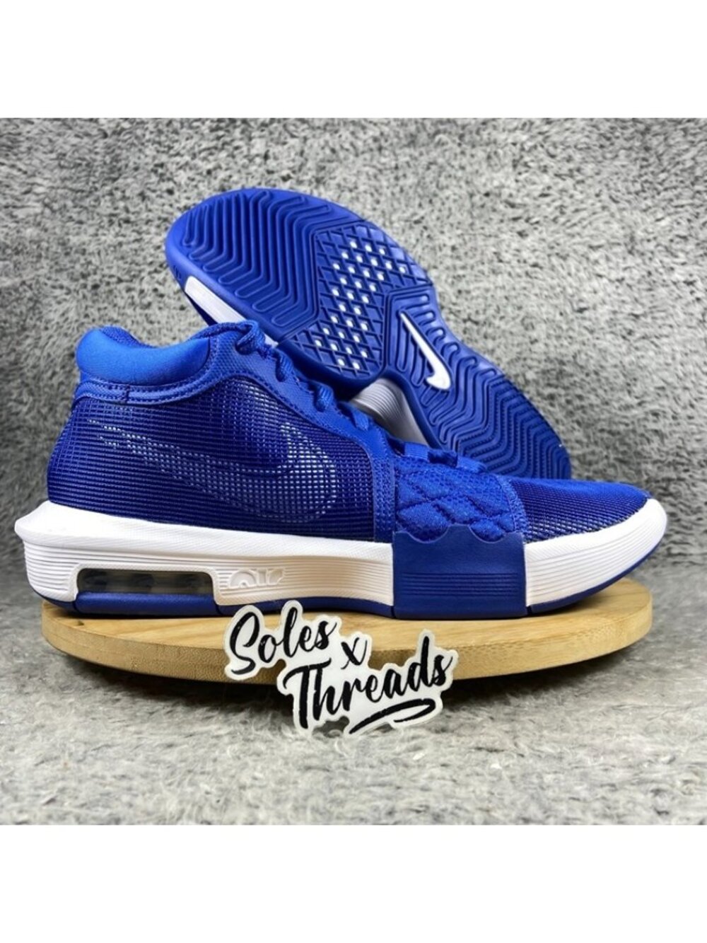 Nike LeBron Witness 8 TB Royal Blue Size 9 Men FB9944-401
